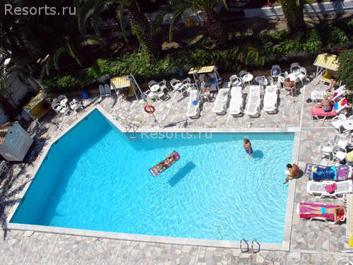 Oasis Hotel 7